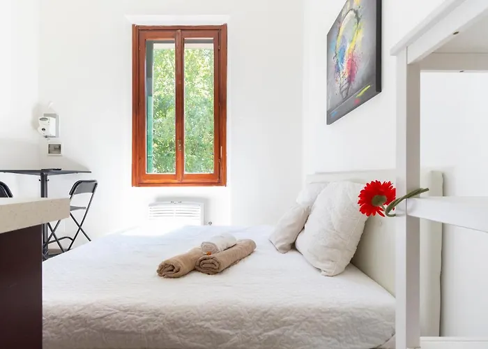 Alessia's Flat - Certosa Appartamento *